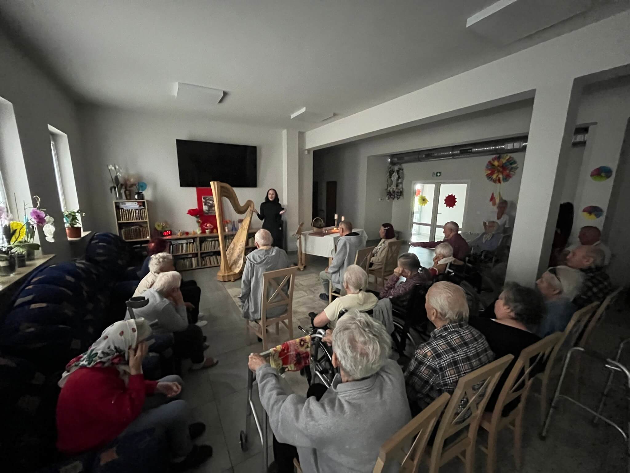 muzyka-w-domu-seniora-2 muzyka-w-domu-seniora